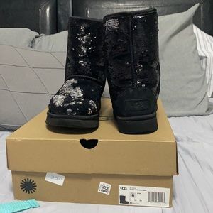 Selling these beautiful sequins uggs only worn once for a steal price.